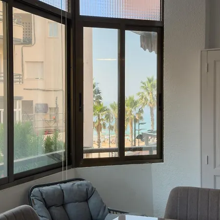 Modern Beachside 2-bed In Centre * Calpe